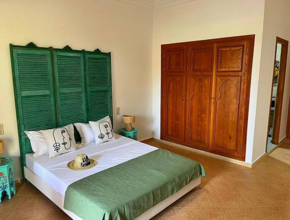 Queen Room with Pool View - Accommodation