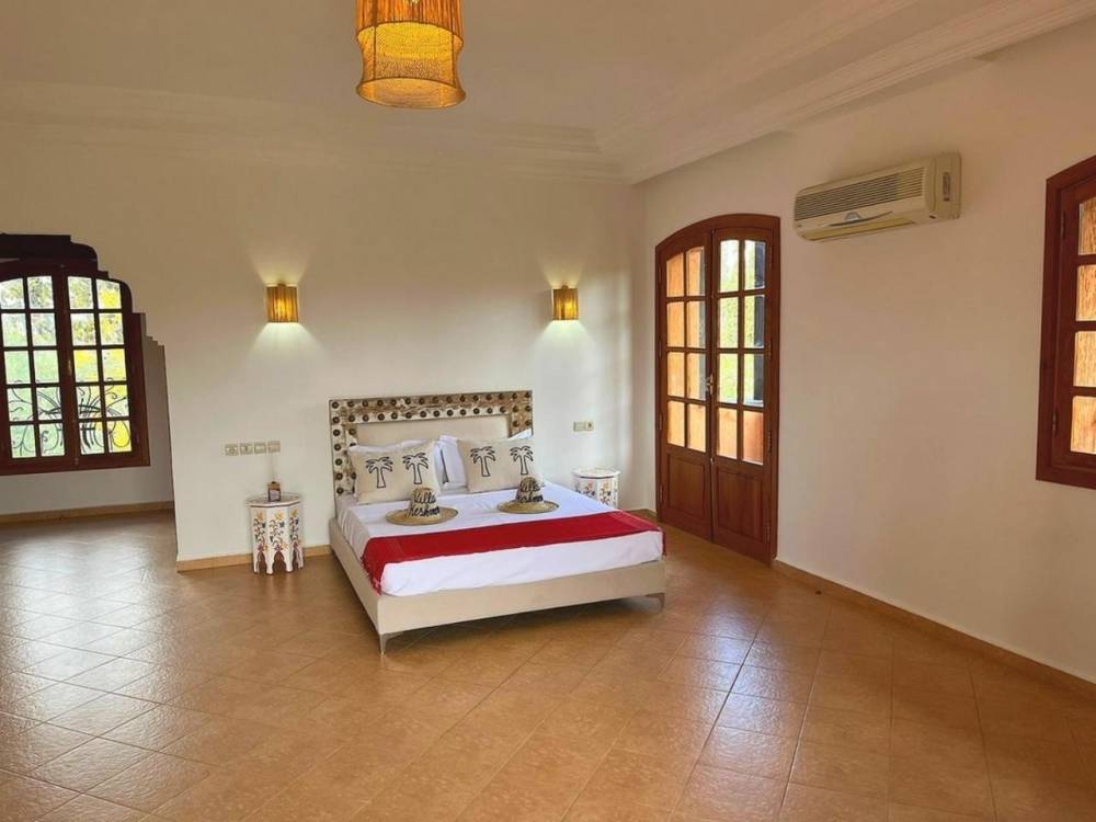 Queen Suite with Pool View - Accommodation